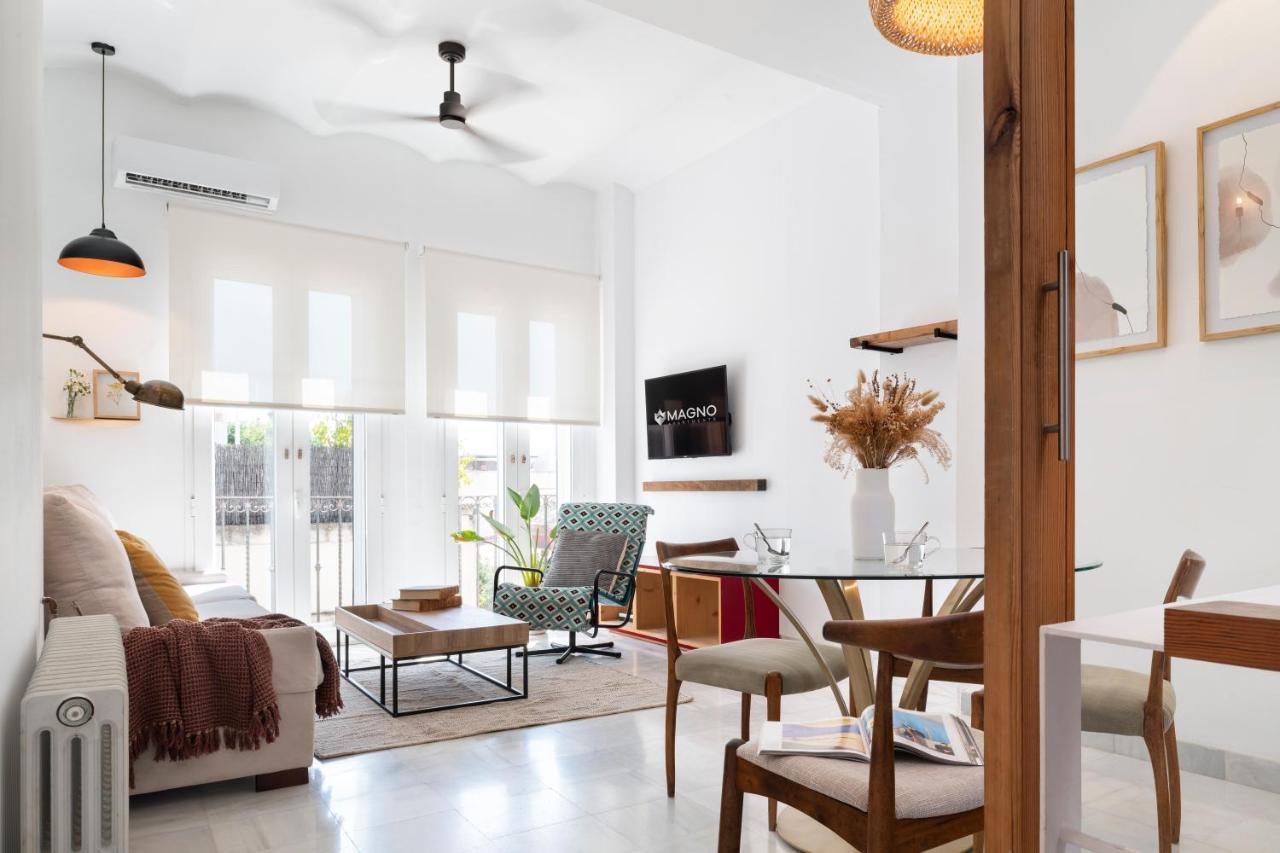 San Luis Luxury House With Terrace Villa Sevilla Bagian luar foto